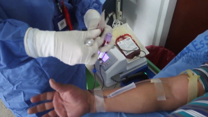VIDEO Mexicanos prefieren vender sangre en Estados Unidos por remuneración