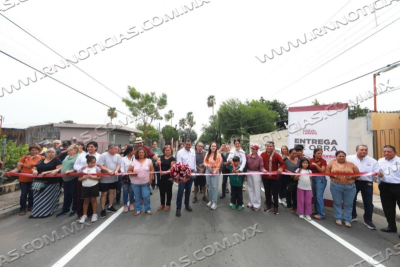 BENEFICIA CARMEN LILIA CANTUROSAS A FAMILIAS DE DIFERENTES SECTORES DE NUEVO LAREDO CON OBRAS DE INFRAESTRUCTURA VIAL
