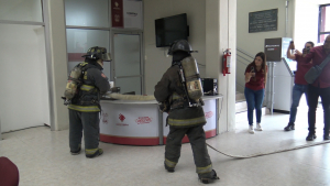 VIDEO Realizan simulacro de incendio en las instalaciones de la Presidencia Municipal de Nuevo Laredo