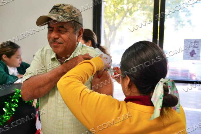 Responden Familias A Campaña De Vacunación Del Gobierno Municipal; Habrá Segundo Día De Jornada