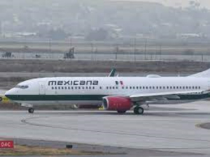Primer vuelo de Mexicana de Aviación fue desviado por mal clima