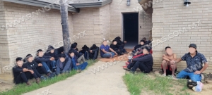 Patrulla Fronteriza arresta a casi 30 personas dentro de una casa de seguridad