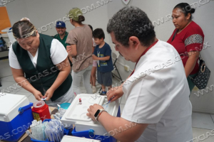 DIF NUEVO LAREDO INSTALA M&Oacute;DULO DE VACUNACI&Oacute;N COMO PARTE DE LA SEMANA NACIONAL DE SALUD 2025