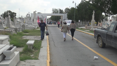 VIDEO Panteones registran poca afluencia en día de las Madres en Nuevo Laredo