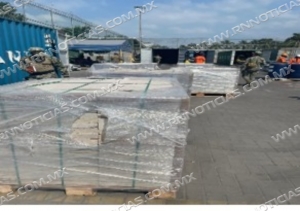 Aduanas, Marina y FGR decomisan 516 kg de marihuana, en la Aduana de Manzanillo