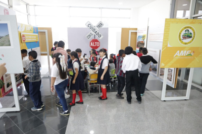 ESTUDIANTES DE LA PRIMARIA VENUSTIANO CARRANZA DISFRUTAN DEL ARTE EN UN RECORRIDO POR EL CENTRO CULTURAL