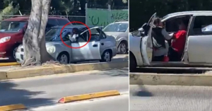 Mujer se cuelga de la puerta de su carro para evitar que se lo roben