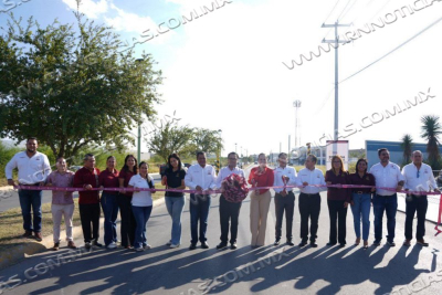 CARMEN LILIA CANTUROSAS ENTREGA NUEVAS OBRAS QUE MEJORAN EL ENTORNO SOCIAL Y LA MOVILIDAD AL SUR DE NUEVO LAREDO