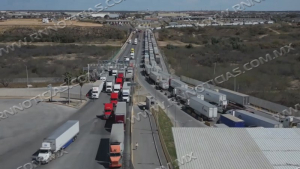 Transportistas reportan ca&iacute;da de 6% en recaudaci&oacute;n aduanera y alertan impacto por alza en di&eacute;sel